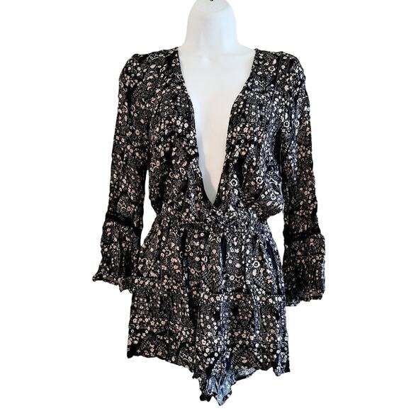 AEO deep V-neck Boho Floral Long Sleeve Romper - Picture 1 of 9
